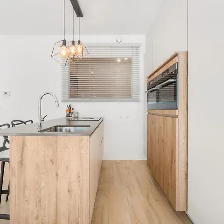 Apartment Flat Starlight Centre